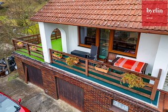 Na prodej rodinný dům s terasou a dvěma garážemi v Ústí nad  - 20