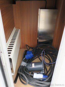 Prodám Karavan Adria Adora 613HT Klimatizace + předstan - 20