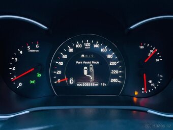 Kia Sorento 2.2CRDi 4x4 AUT KAM VÝHŘEV TAŽNÉ 7MÍST SERVISKA - 20