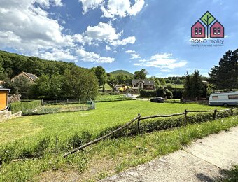 Stavební pozemek 1027 m2, příroda, Oparenské údolí, obec Vel - 20
