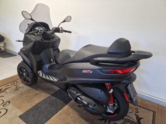 Piaggio MP3 500 hpe Zpátečka LED denní svícení 7/2021 - 20