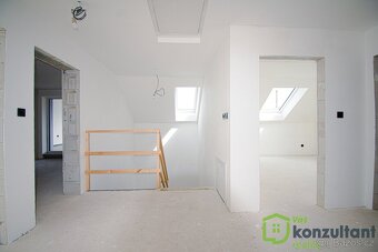 Moderní nízkonákladová novostavba 5+kk s terasou v Moravském - 20