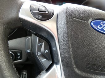Ford Tourneo Connect 1,5 TDCi MAXI LONG Titanium - 20