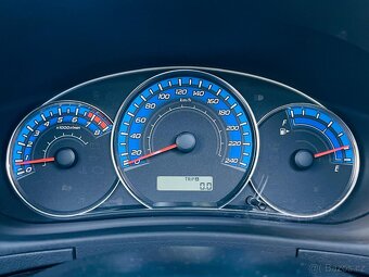 Subaru Forester 2.0i 4x4 MANUÁL VÝHŘEV SENZORY TAŽNÉ SERVISK - 20