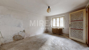 Praha 9 - Vinoř, prodej RD s projektem ke kompletní rekonstr - 20