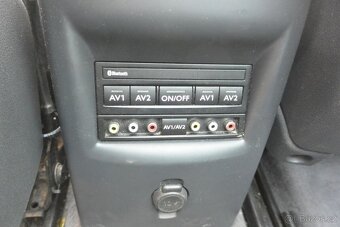PRODÁM Peugeot 5008 2.0BlueHDi ALLURE 7míst 110kW - 20