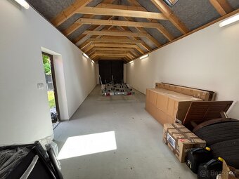 Dvougenerační dům 300 m2 +s velkou garáží 80 m - 20