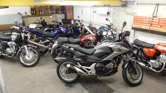 Honda vfr1200X  crosstourer manuál - 20