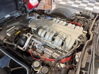 Chevrolet Corvette C4 ZR1 z roku 1990 - 20