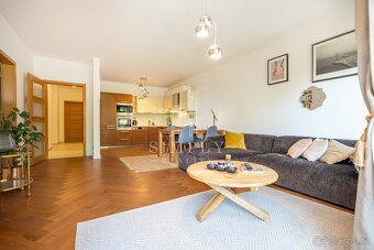 Prodej  bytu 4+kk 105m2, terasa 38 m2, zahrada 70 m2, Maleši - 20