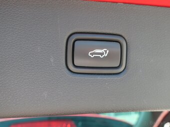 Hyundai Tucson 2.0CRDi 136kW AUTOMAT 4x4 PANORAMA TAŽNÉ - 20