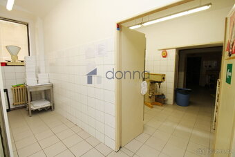 Pronájem obch. prostor 200m2, ulice Jirečkova, Praha 7 - Let - 20