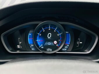 Volvo V40 1.6i T3 110KW R-DESIGN VÝHŘEV KAMERA SERVISKA - 20