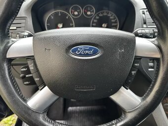 Ford C-MAX 1.6 TDCi 80kW GHIA Kůže Tažné 1. Majitel - 20