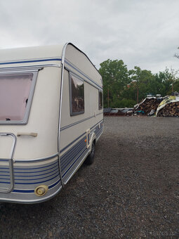 Prodám karavan Tec 450 – 4 osoby připravený na cestu - 20