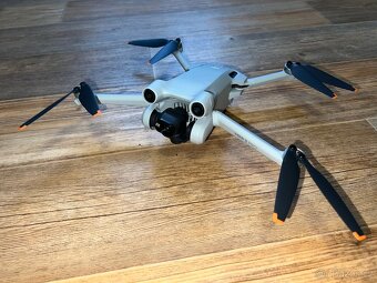 DJI Mini 3 Pro Fly More Combo - 20