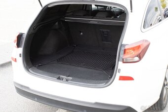 Hyundai i30 CW 1.6 CRDi 136 Family - 20