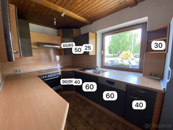 Moderní kuchyňská linka se spotřebiči - 20