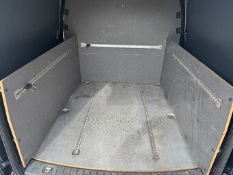 Volkswagen Caddy 2.0 TDi Maxi  KLIMA -NAVIGACE - 20