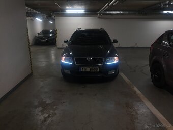 Škoda Octavia 2 2.0TDI BMM Elegance - 20