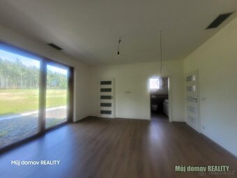 Pronájem moderní novostavby rodinného domu 6+kk, 296 m + poz - 20