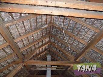 Prodej rodinného domu o dispozici 3+1 po kompletní vnitřní r - 20