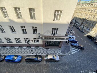 Prestižní kancelář Palác Merkur,  v centru Prahy, ul. REVOLU - 20