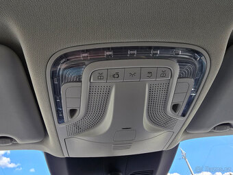 Mercedes-Benz Vito Tourer 4x4, 140 kW, automat, 8 míst - 20