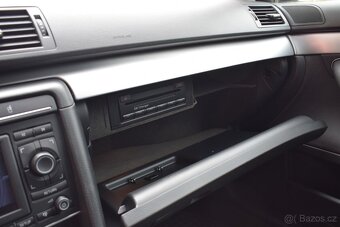 Audi A4 AVANT/B7 2.0TDi/MANUÁL/NAVI/AC - 20