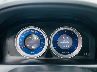 Volvo XC60 2.0 5VALEC MANUÁL R-DESIGN 2WD SERVISKA - 20