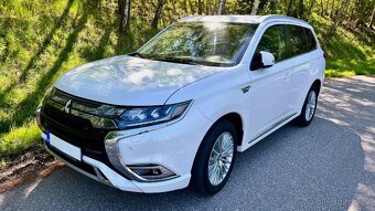 Hybridni Outlander 2.4PHEV 165Kw Matrix svetla EVdojezd 50km - 20