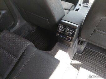 VW Passat B8 variant 1.6 TDI 88kw m.2017 navi - 20