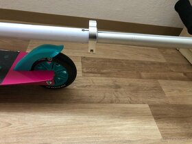 Koloběžka CRISSCROSS - 20