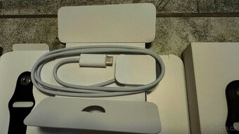 Apple Watch Series 8 45mm GPS BLACK, komplet balení - 20