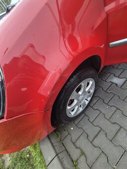 Renault Clio 1.2 benzin .62 756 km. 2011 rok - 20