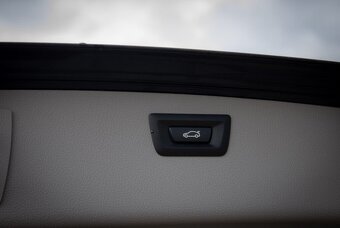 BMW rad 3 Touring 320d AT/8 - 20