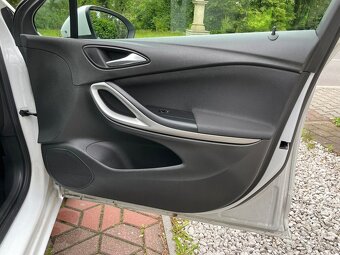 Opel Astra 1.5Cdti 1.MAJITEL ČR DPH LED - 20