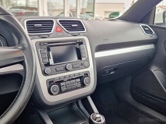 Volkswagen Eos, 1,4i  90kW manual top interiér - 20