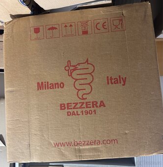 Kávovar Profi/Domácí Bezzera Matrix DE - italský - 20
