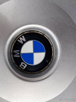 ORIG. POKLICE BMW 15'', POUZE 1 KS, ORIG. Č. 36.13-1 093 3 - 20