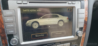 Volkswagen Phaeton 3.0 V6 TDI CEXA 176kW - 2009 - 20