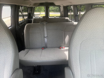 Chevrolet Express 6.0 V8, 8 míst, 41 000 km, 1.majitel - 20