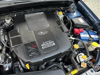 Subaru Forester 2.0 D 108kW 4x4 1. maj v ČR/Xenony/ALU R17 - 20