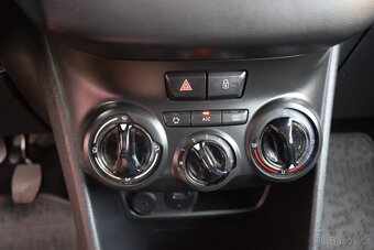 Peugeot 208 1.2i/5DVÉŘ/ČR/1MAJ/2017/129TKM - 20