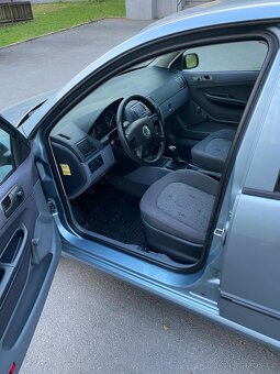 Škoda Fabia 1   1,4 MPI 44kW najeto 151 000km - 20