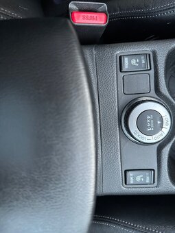 Prodám nissan x-trail model 15” 7míst 4x4 - 20
