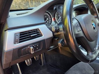 BMW 330i 200kw 6st. Manuál, M-paket,2011,panorama,navi - 20