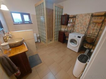 Velký venkovský dům k pronajmutí - 20