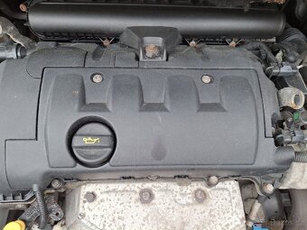 BERLINGO MULTISPACE 1,6 BENZÍN 72 KW KLIMA - 20