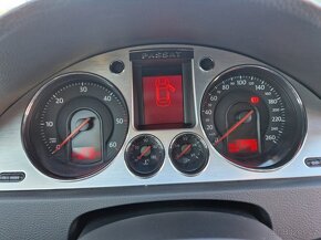 Volkswagen Passat 1,9 TDI 77 KW Highline - 20